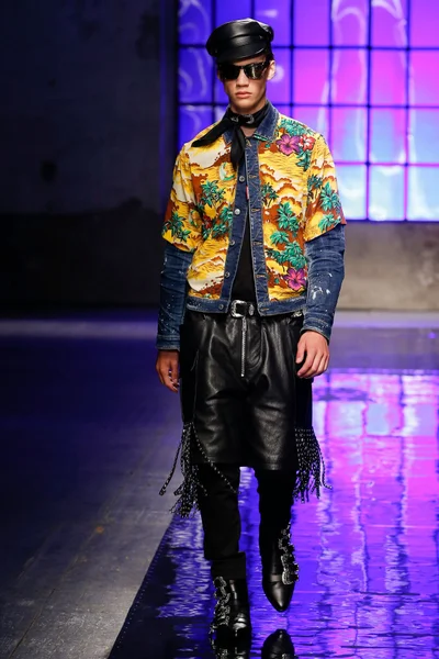 Look 33